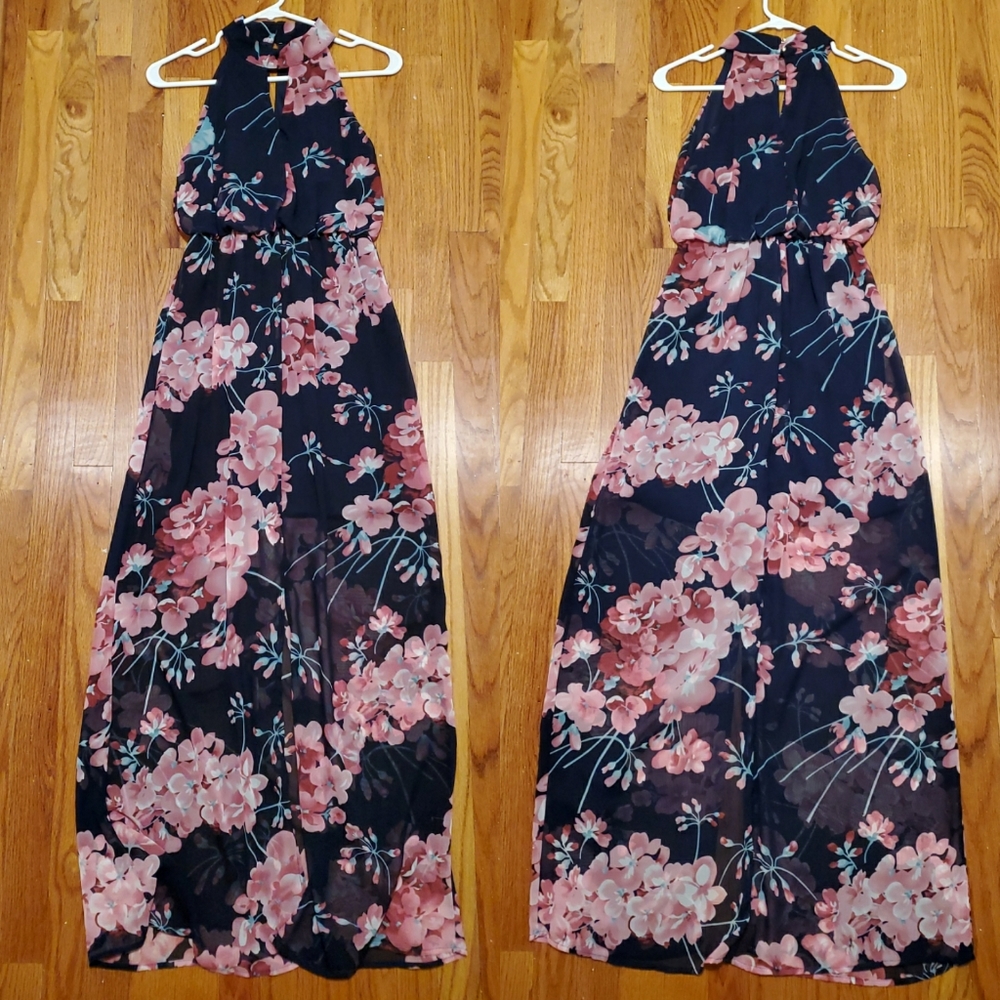 SIENNA SKY Navy Floral
Sleeveless Dress